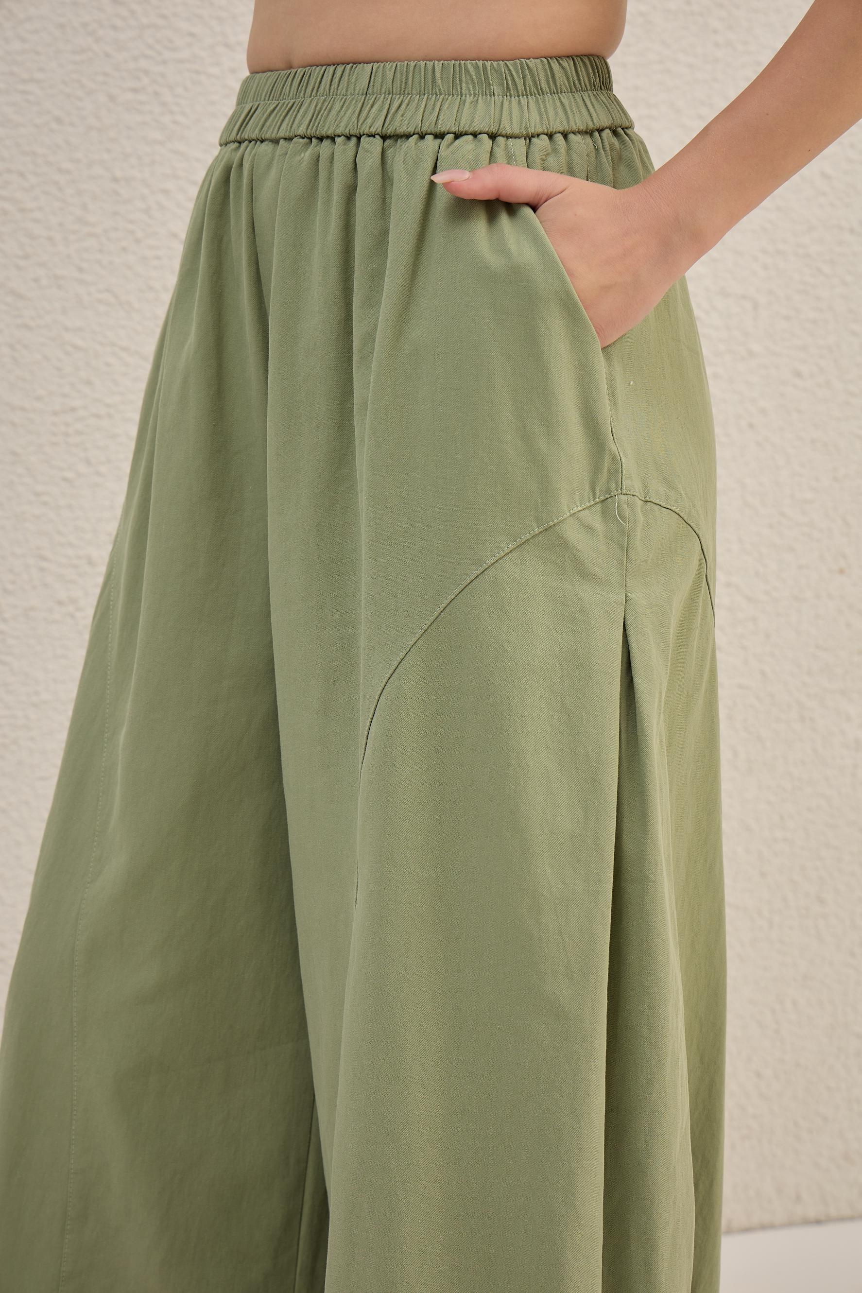 Verde Motion Pants (Petite)