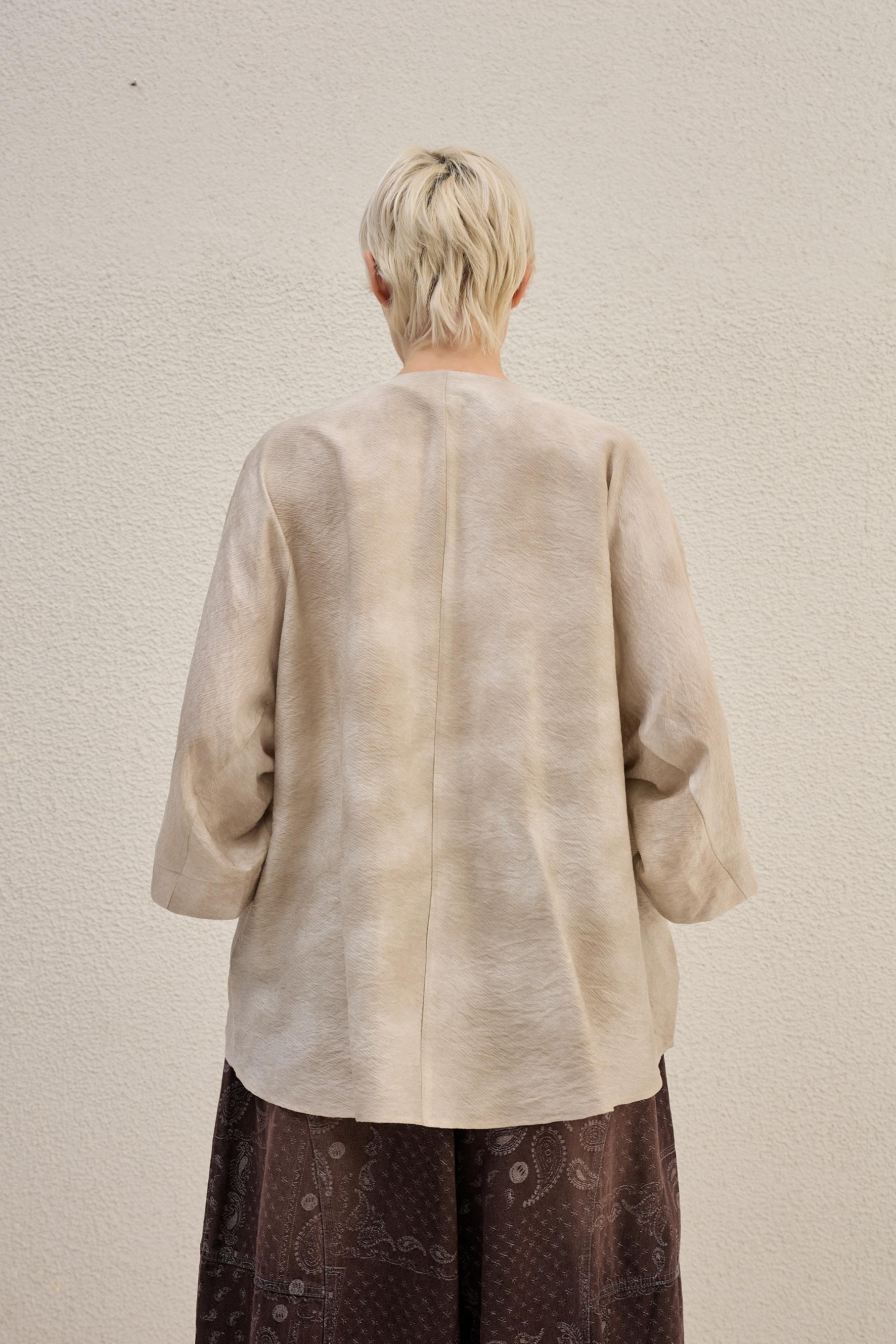 Dustform Asymmetric Top