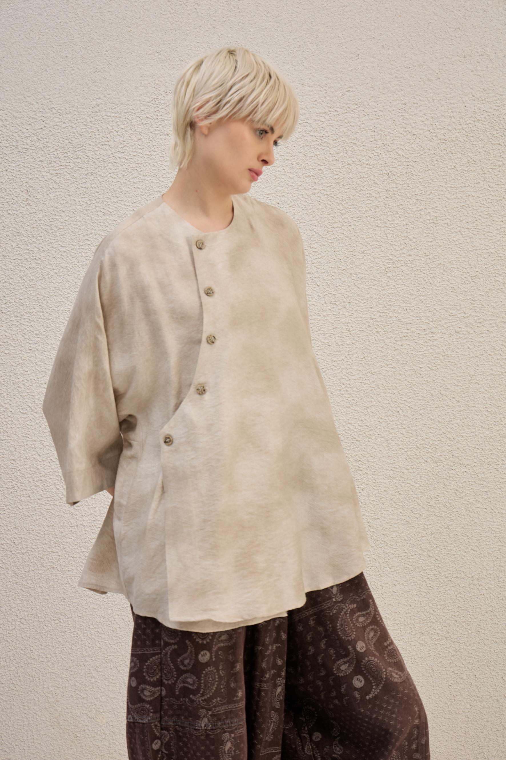 Dustform Asymmetric Top