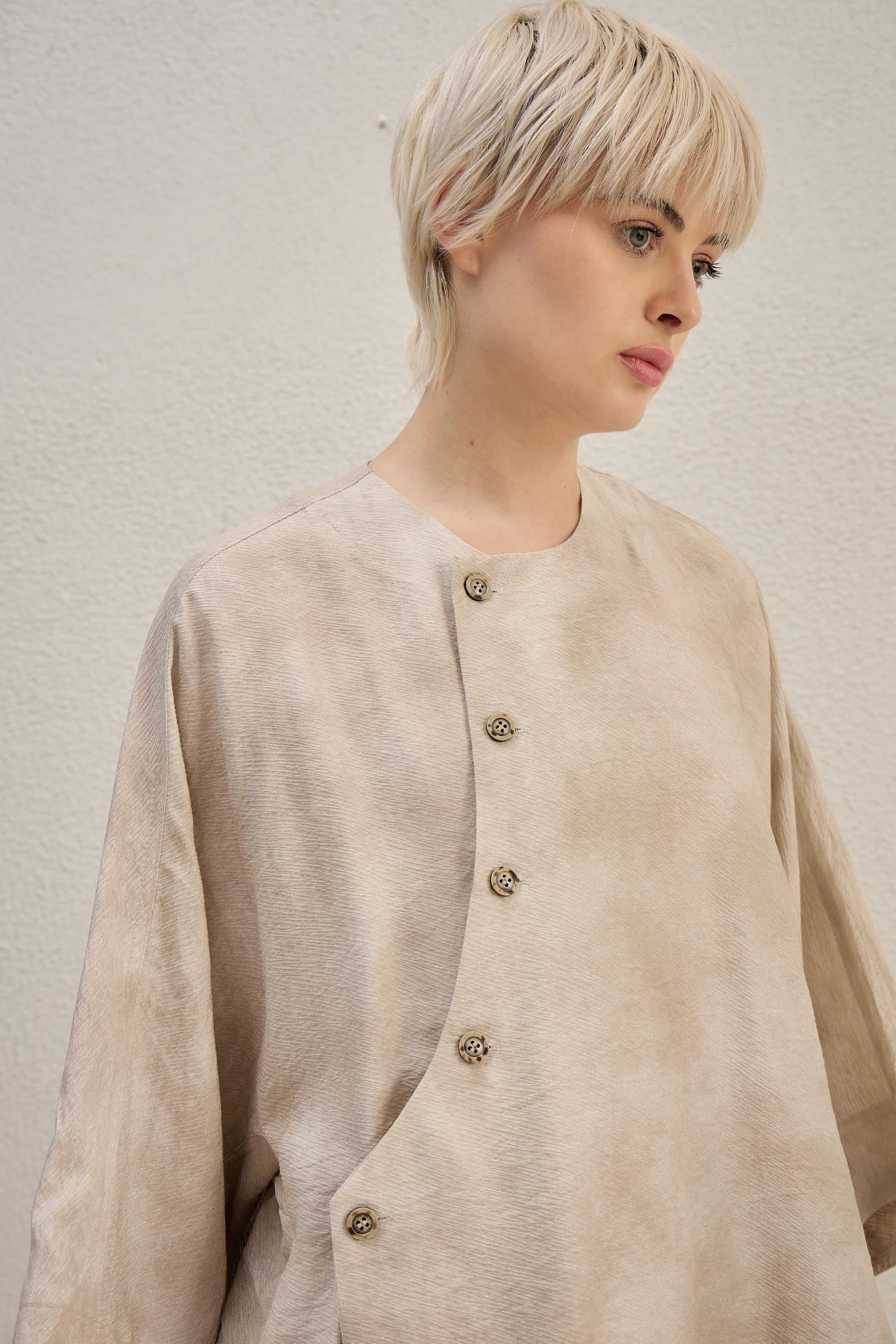 Dustform Asymmetric Top