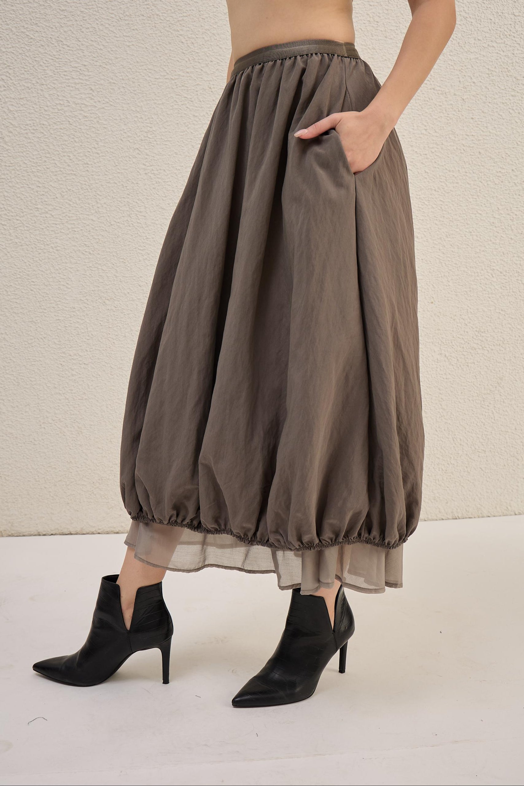 Smoke Orbit Skirt