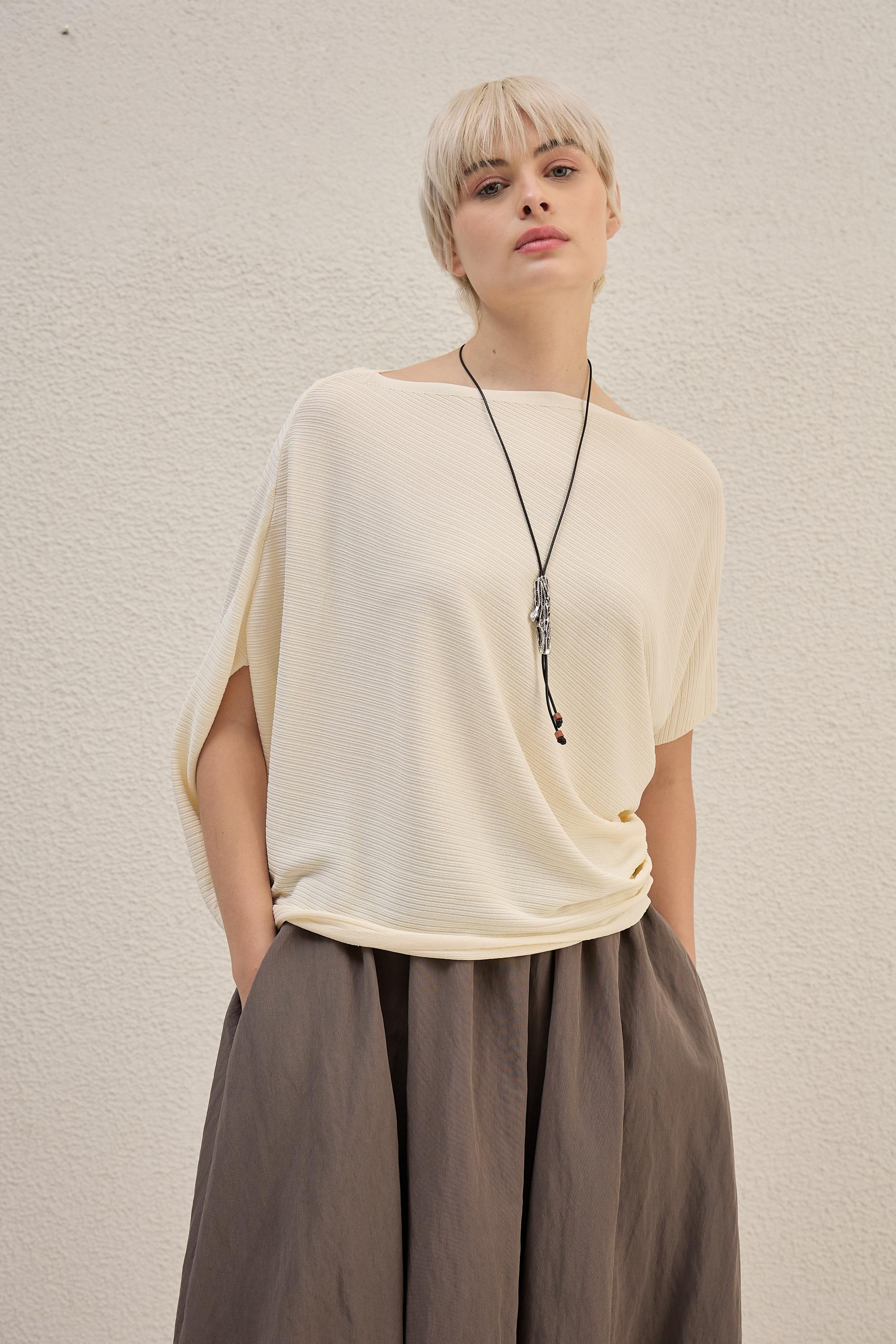 Off-Edge Drape Top