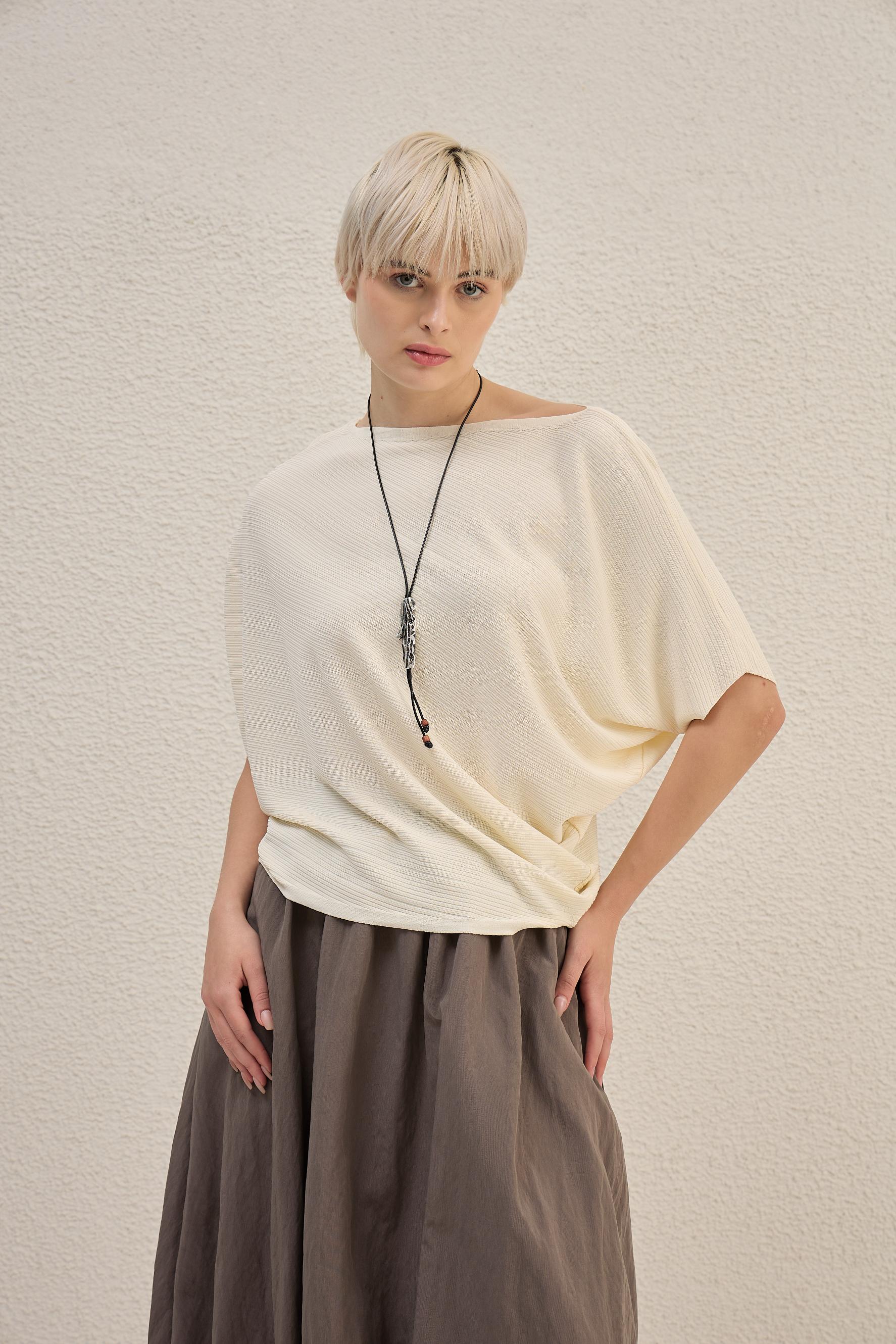 Off-Edge Drape Top