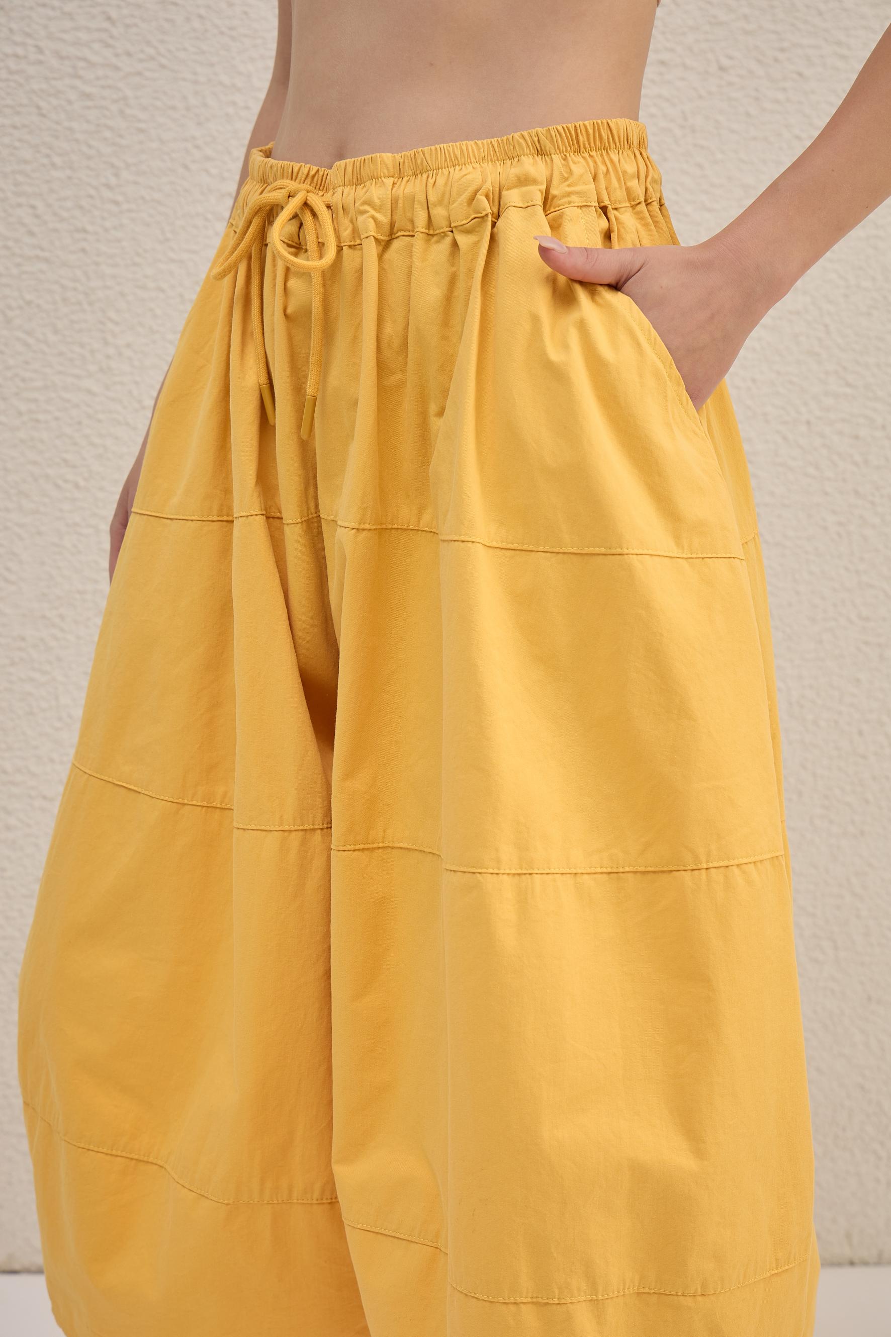 Loose Theory Pants (FLAT 40% Off. Auto Applies On Add To Cart)