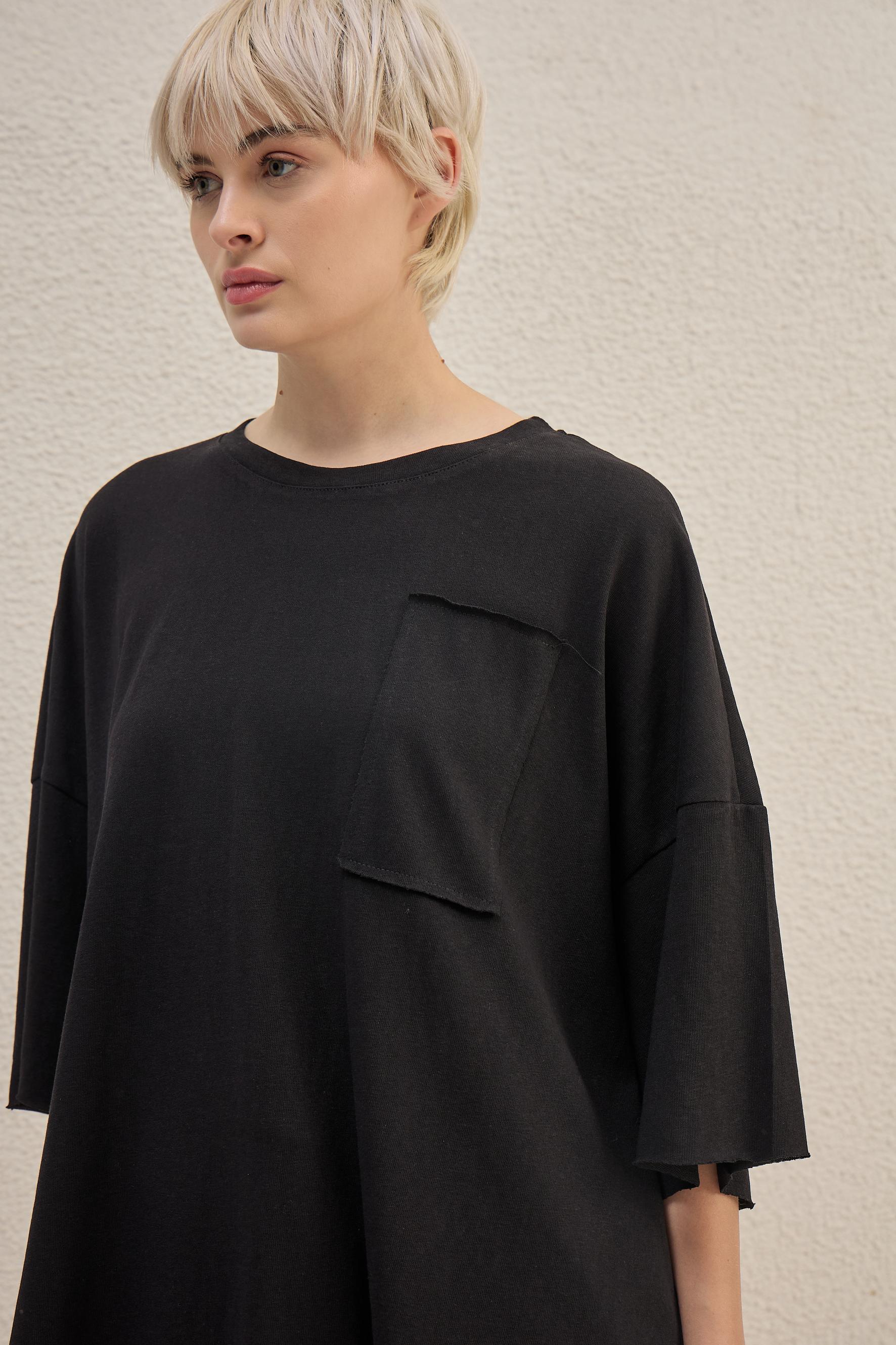 Unsaid Volume Tee