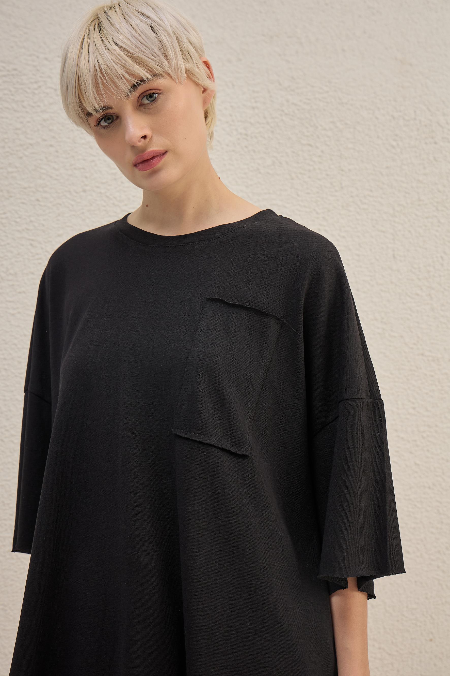 Unsaid Volume Tee