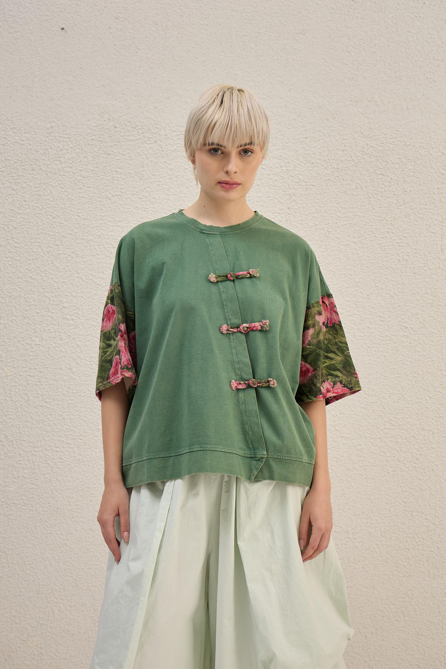 Asymmetry Bloom Top