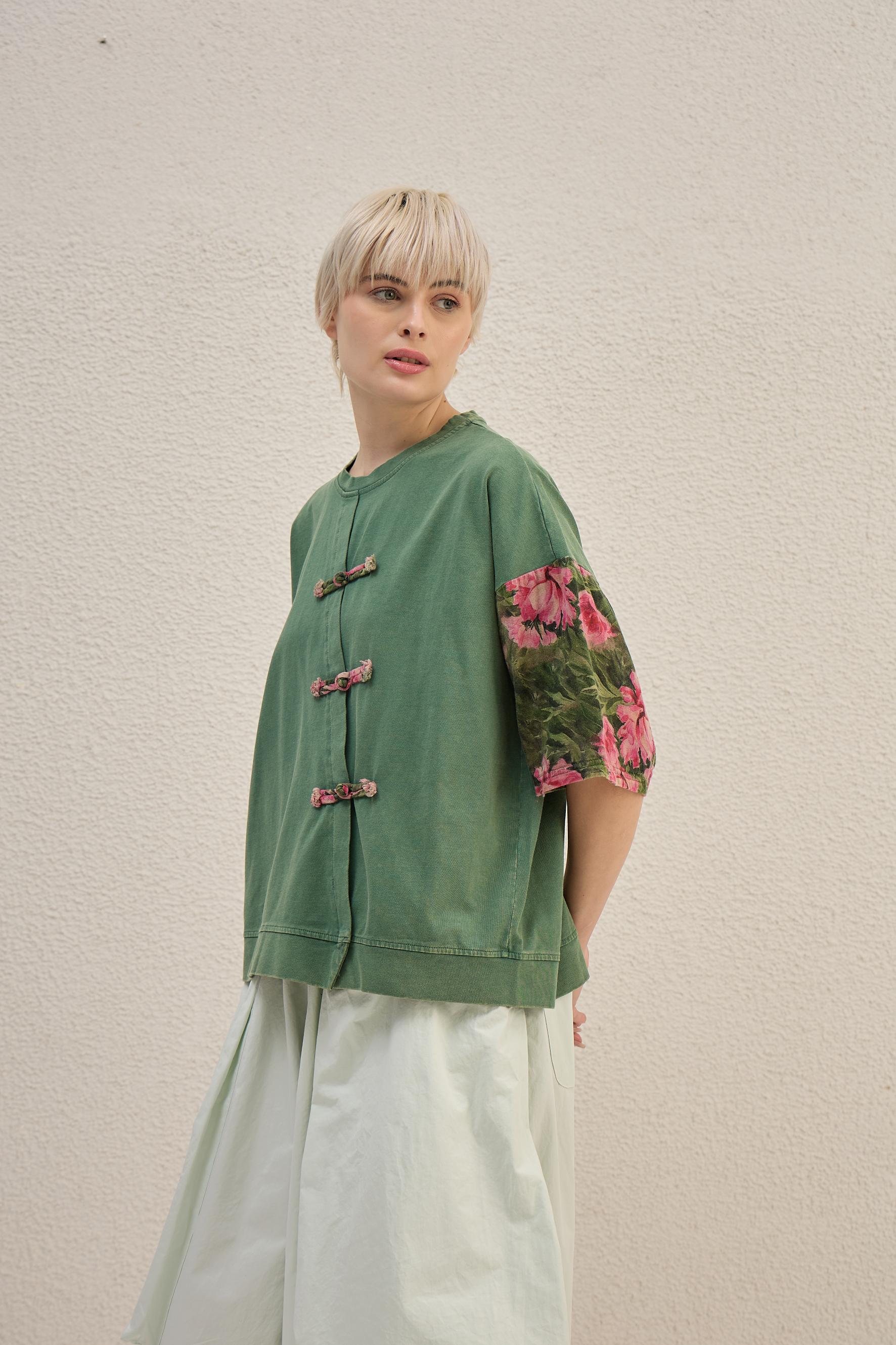 Asymmetry Bloom Top