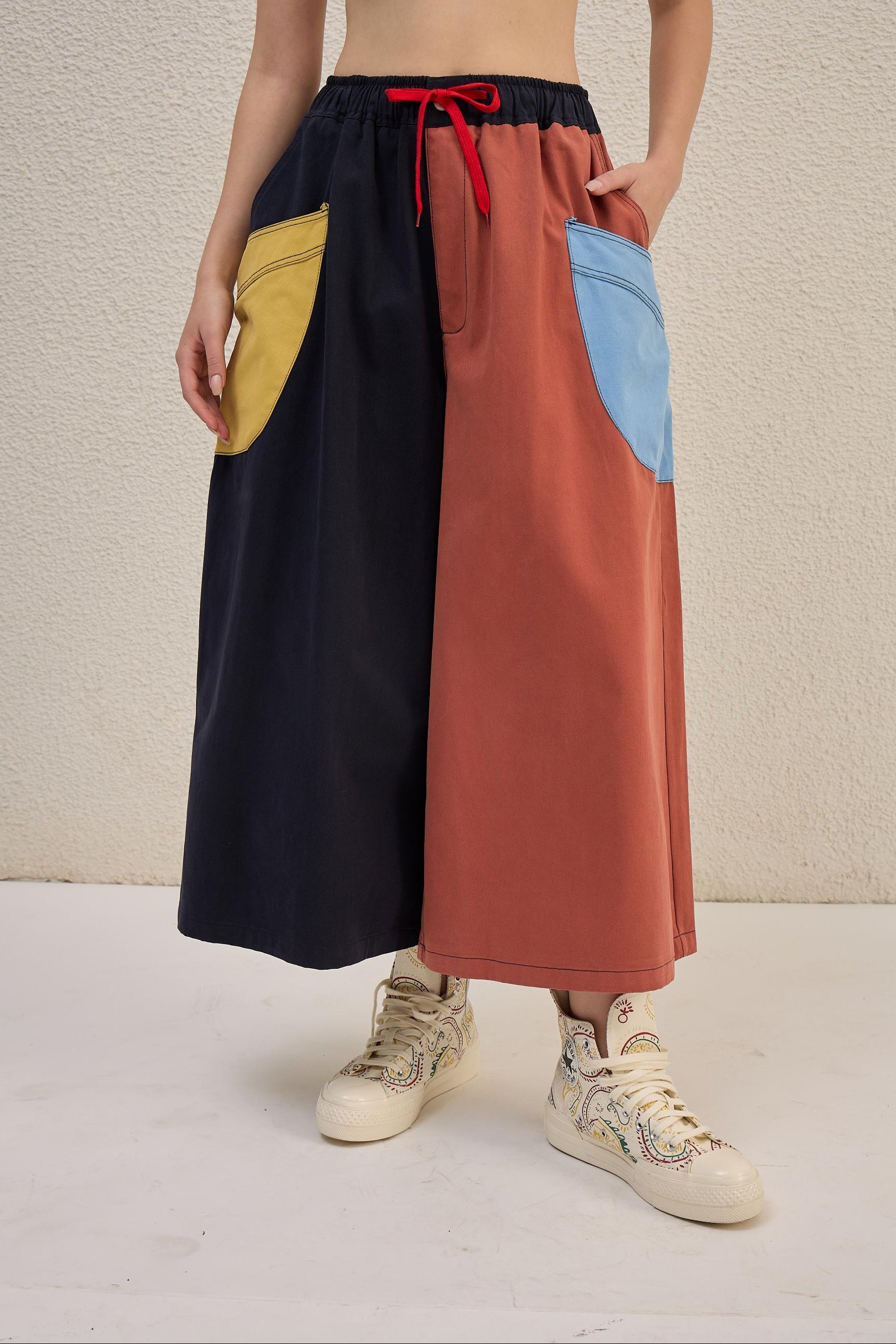 Contrast Rebel Volume Pants