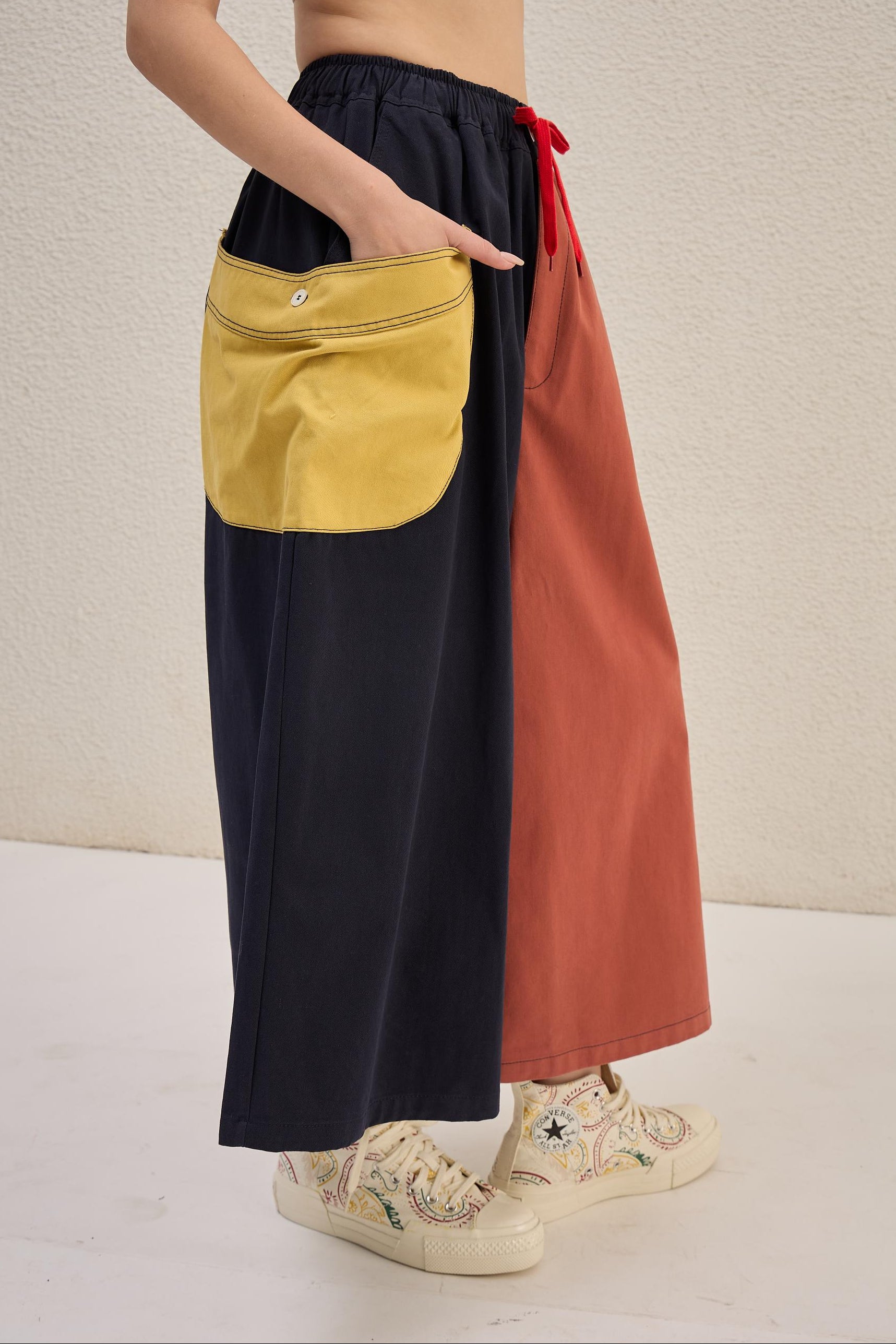 Contrast Rebel Volume Pants