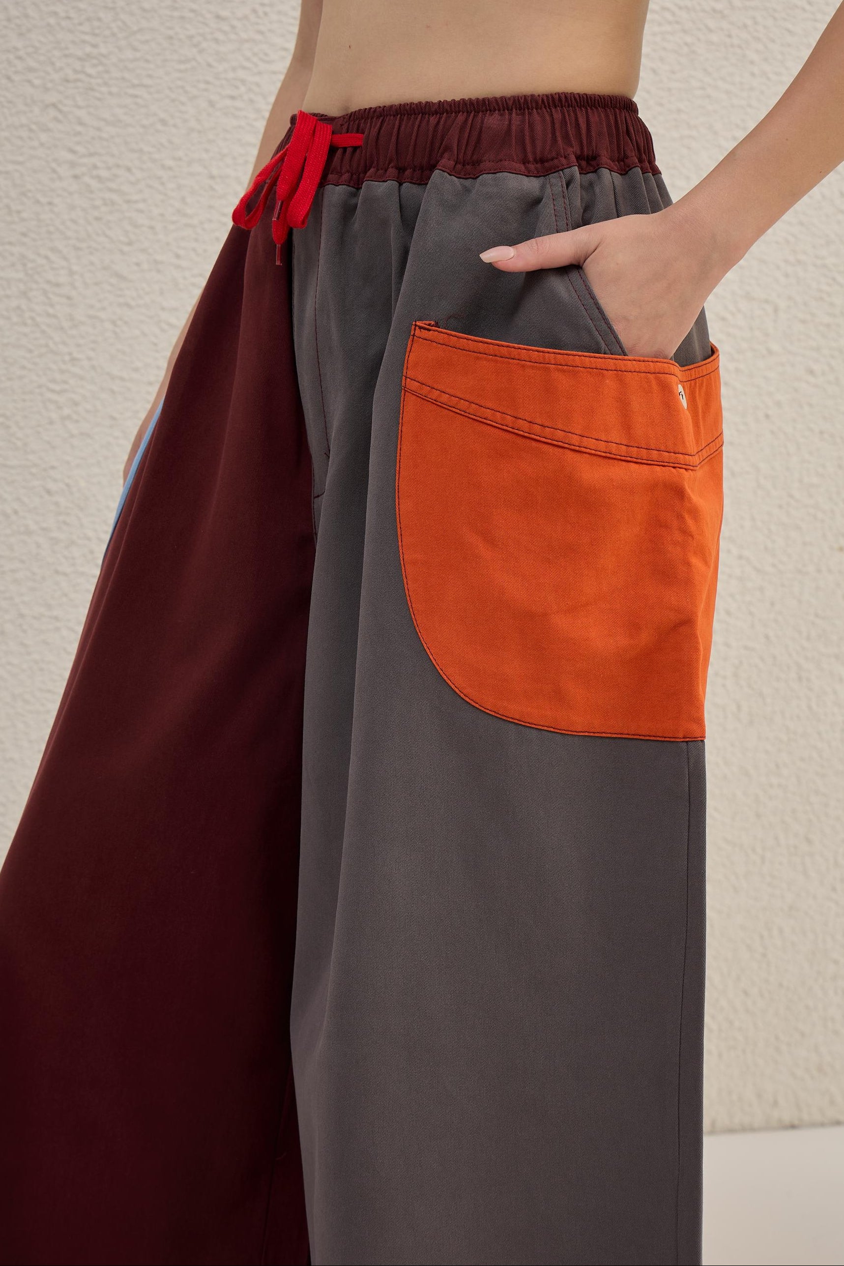 Contrast Rebel Volume Pants