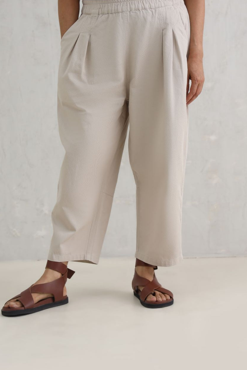 DartEase Pants