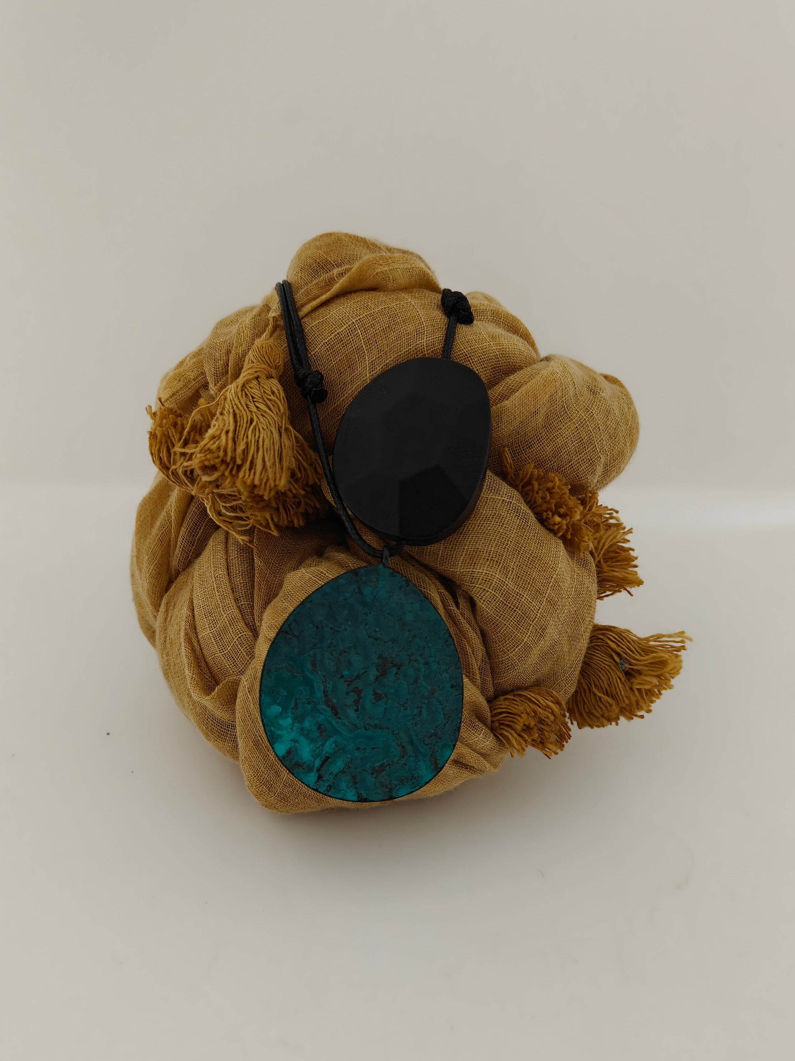 Contrast Drop Pendant Black