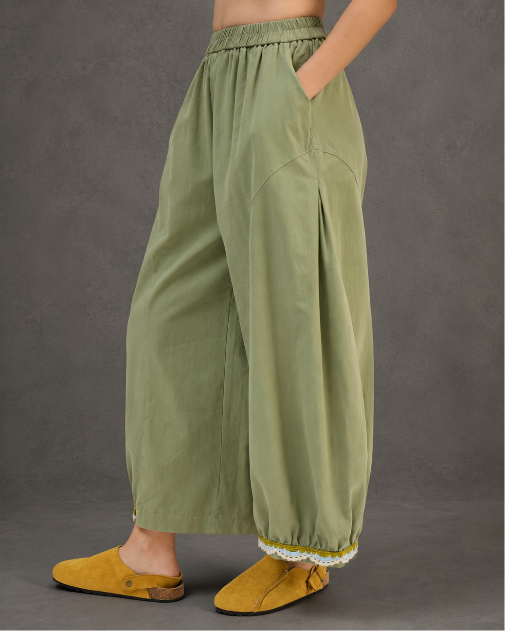 Verde Motion Pants (Petite)