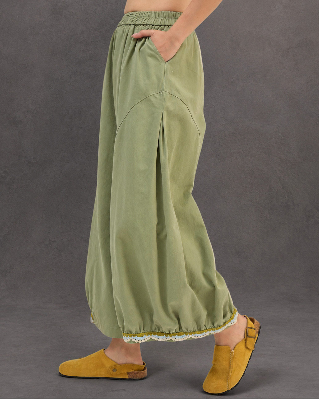 Verde Motion Pants (Petite)
