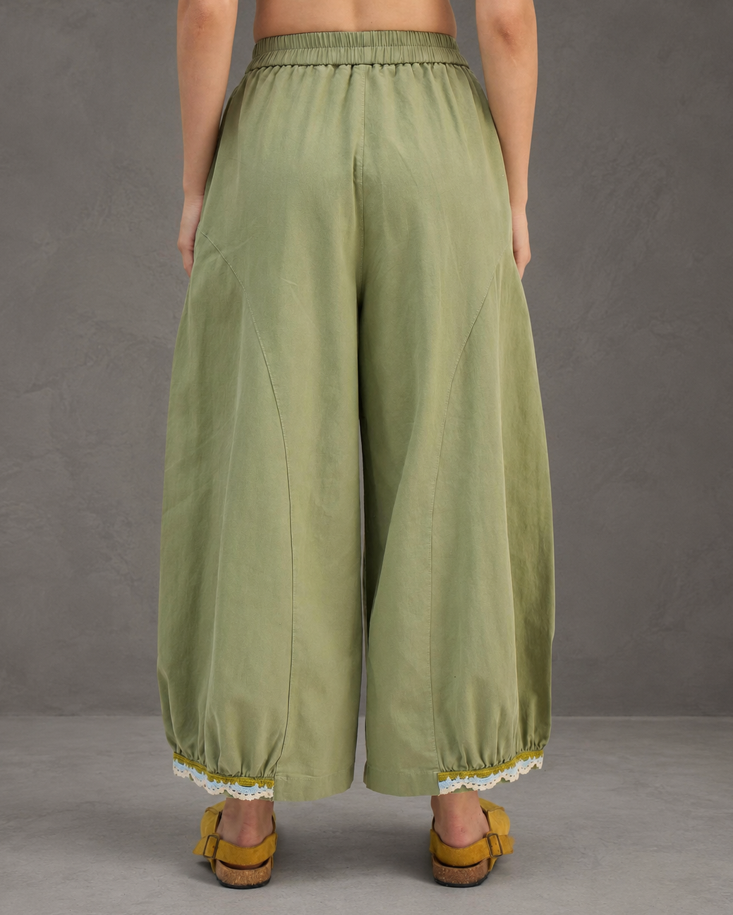 Verde Motion Pants (Petite)