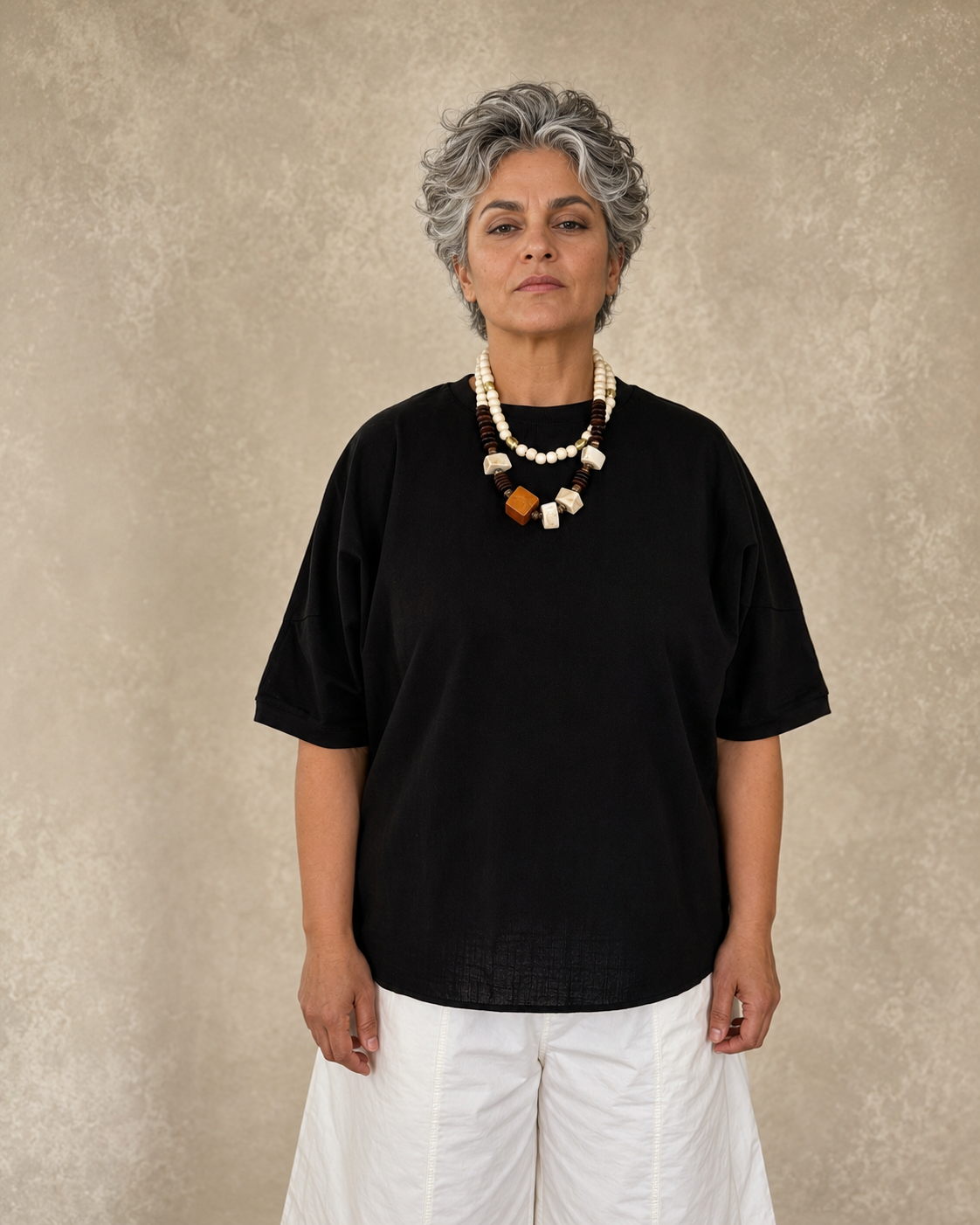 Noir Ease Top
