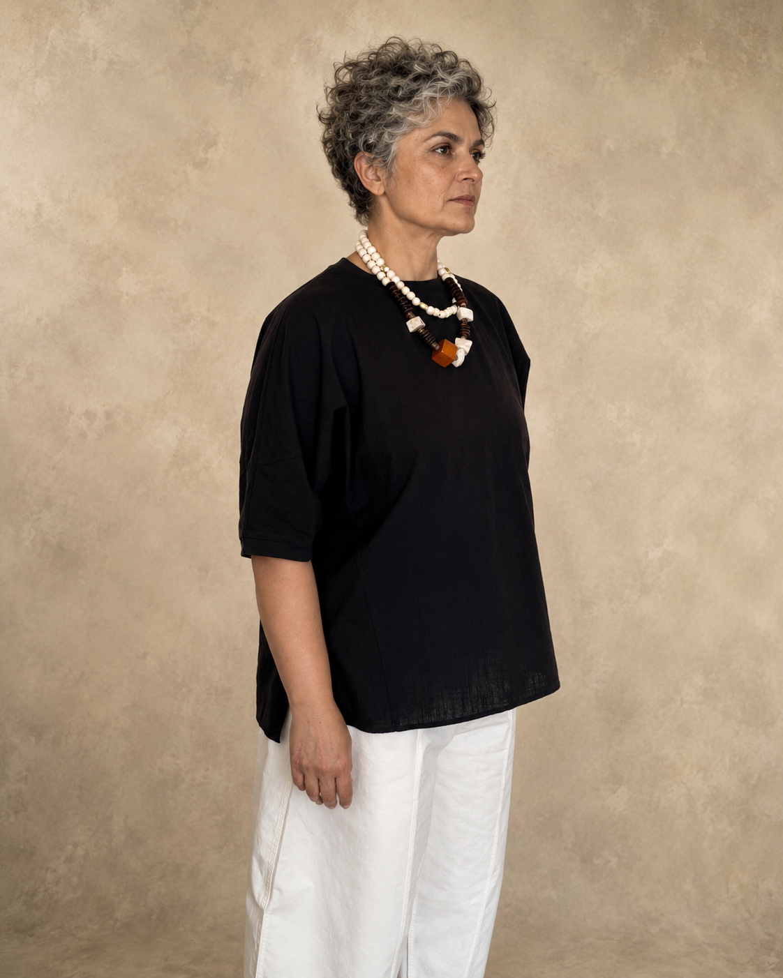 Noir Ease Top