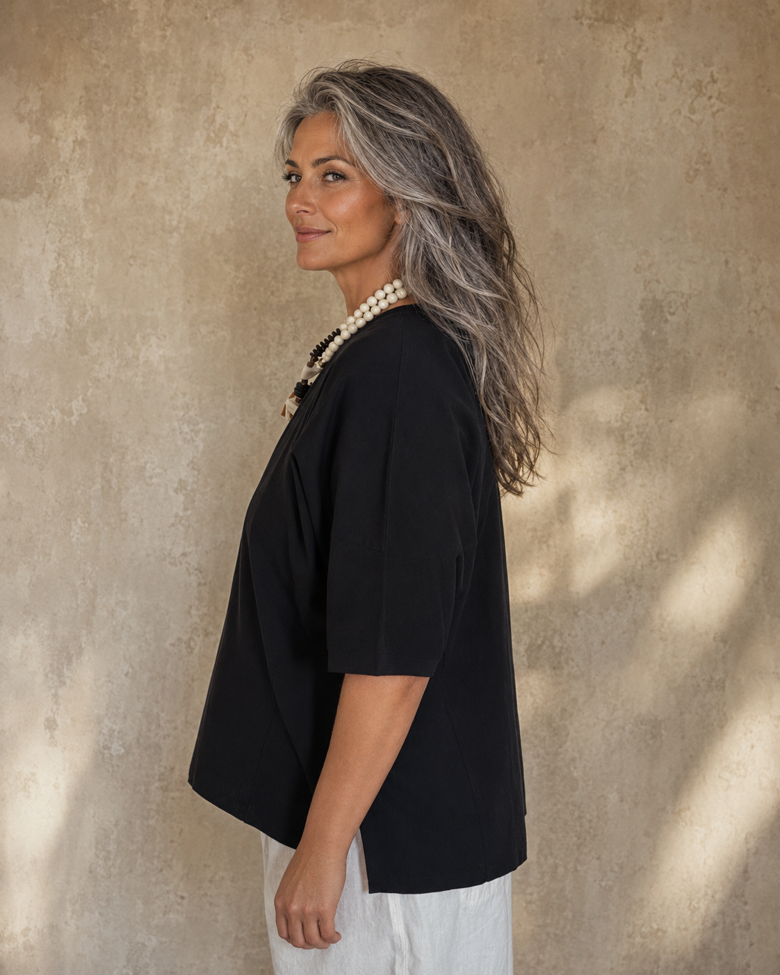Noir Ease Top