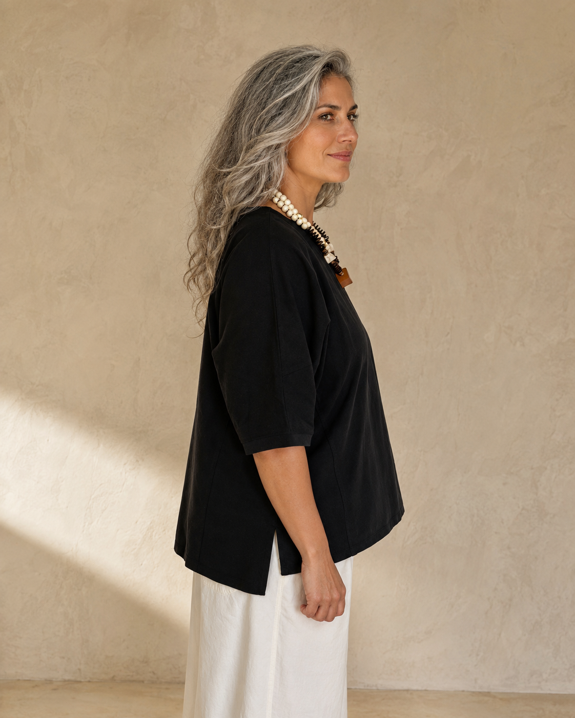 Noir Ease Top